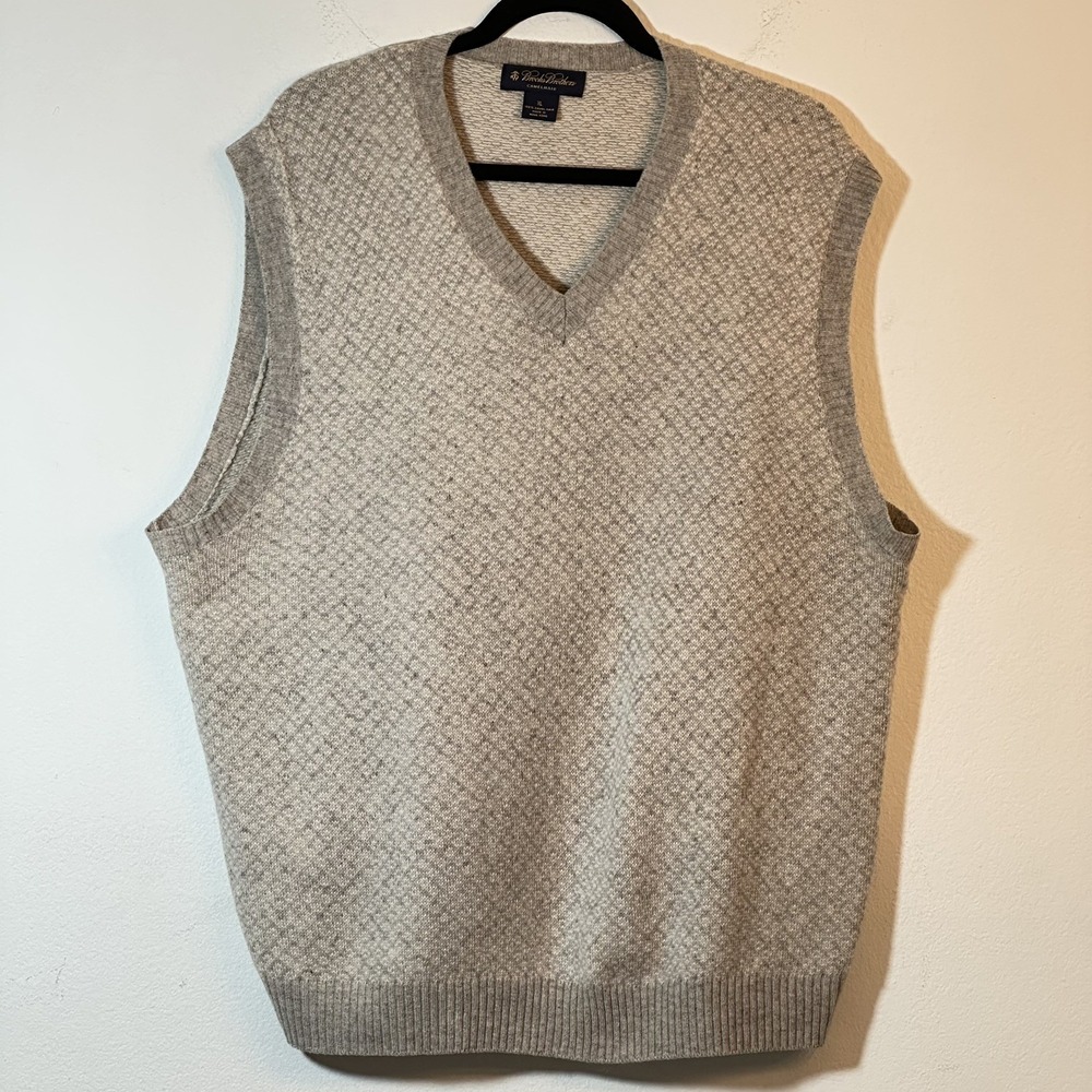 Brooks Brothers 100% Camel Hair V-Neck Sweater Vest Mens size XL